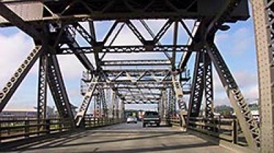 WSDOT awards $70M to fix 32 bridges 